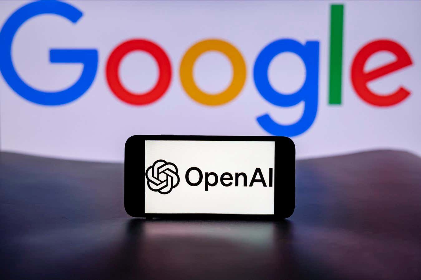 OpenAI تتفوق على Google في السباق لبناء مستقبل الذكاء الاصطناعي، لكن من يريد ذلك؟ OpenAI تتفوق على Google في السباق لبناء مستقبل الذكاء الاصطناعي، لكن من يريد ذلك؟