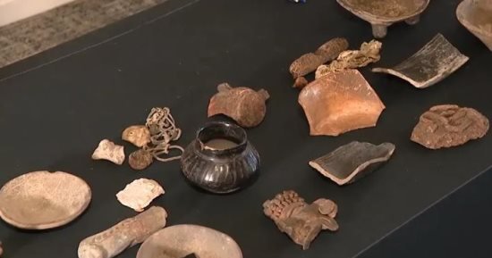 إعادة قطع أثرية يعود تاريخها إلى عام 100 ميلاديا إلى المكسيك إعادة قطع أثرية يعود تاريخها إلى عام 100 ميلاديا إلى المكسيك