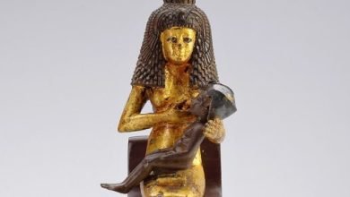 تمثال أيزيس معبودة الأمومة المصنوع من الذهب والبرونز.. أين يعرض فى مصر؟