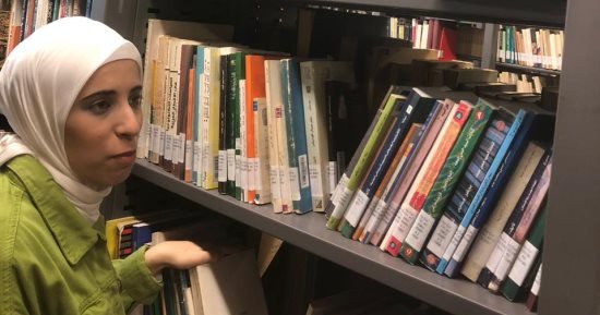 زيارة إلى مكتبة رجاء النقاش.. جولة بين 917 كتابا