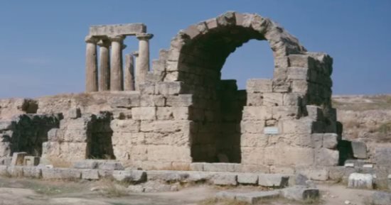 “يا رب.. لا ترحم من ألقى بنا هنا”.. توسلات سجين عثر عليها محفورة في سجن رومانى “يا رب.. لا ترحم من ألقى بنا هنا”.. توسلات سجين عثر عليها محفورة في سجن رومانى