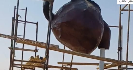 تماثيل آثارت جدلا واسعا حول العالم.. من براد الشاى لـ مارلين مورنو