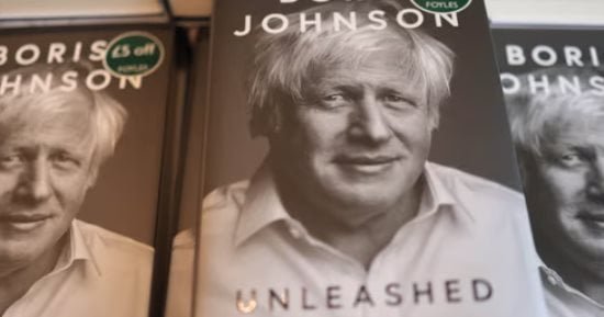 مذكرات حطمت الأرقام القياسية فى أسبوعها الأول.. ملايين النسخ مذكرات حطمت الأرقام القياسية فى أسبوعها الأول.. ملايين النسخ