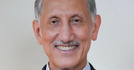 طالب الرفاعى شخصية العام الثقافية بمناسبة اختيار الكويت عاصمة للثقافة