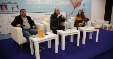 أمين الزاوى من معرض الكتاب: الأسرة نواة المجتمع وأؤمن بحرية المرأة أمين الزاوى من معرض الكتاب: الأسرة نواة المجتمع وأؤمن بحرية المرأة